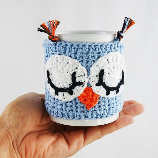 como tejer una funda de taza buho ganchillo