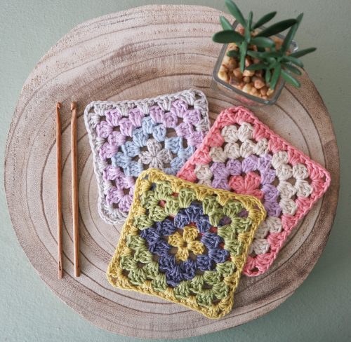 cuadrado-para-manta-a-crochet-ganchillo-para-principiantes-granny-square-por-cecilia-losada-club-de-tejido-mammadiypatterns cuadrado-para-manta-a-crochet-ganchillo-para-principiantes-granny-square-por-cecilia-losada-club-de-tejido-mammadiypatterns