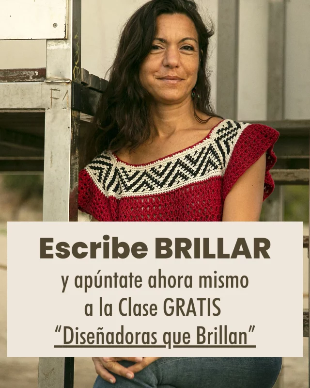 El miedo que más escucho: “¿Y si no soy lo suficientemente buena?”
Te sorprendería saber cuántas diseñadoras me dicen esta frase antes de empezar a trabajar juntas.
Incluso después de haber transitado varias formaciones y de estar lo suficientemente preparadas, también sé que se lo repiten una y otra vez y te puedo asegurar que esa no es la razón por la cual no terminan de arrancar.
La verdad es que no se trata de ser “perfecta”. Se trata de tener un proceso claro, apoyo y herramientas que te permitan crecer con cada diseño, con cada patrón publicado.
En la clase Diseñadoras que Brillan, voy a mostrarte, junto a Suset de @crocheteningles cómo convertir la inseguridad en acción, para que cada nuevo proyecto te acerque a tu visión.
Porque tu talento ya está ahí. 
Solo necesitas la estructura para que brille.
Y sé que el miedo real, es tener que hacerlo todo sola... ¿A que sí?
#diseñadorasquebrillan #diseñadoracrochet #crochetdesigner #cecilialosada #cecilodesigner #patroncrochet #tapestrycrochet #tapestry